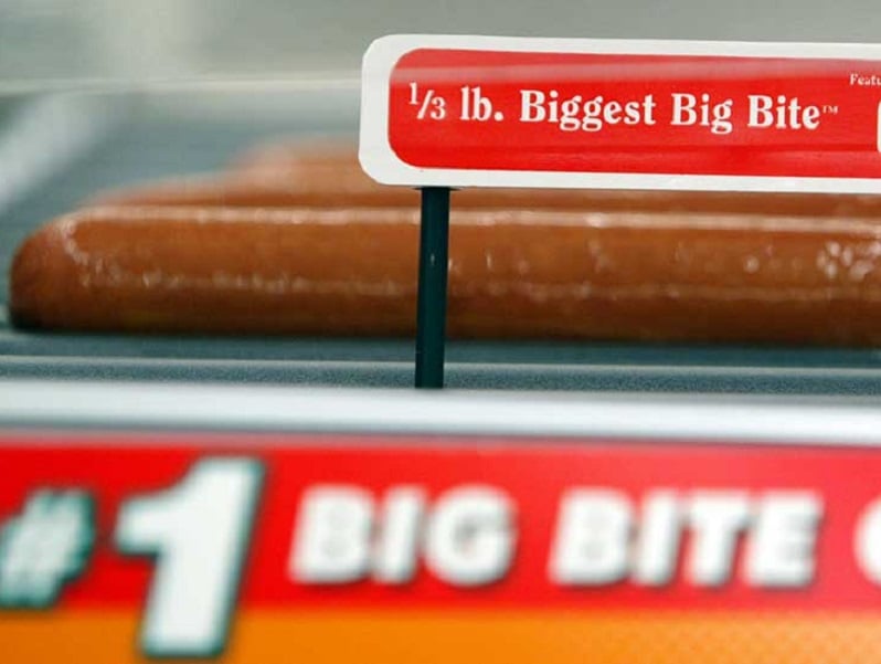 Living near convenience stores could raise risk of artery-clogging condition