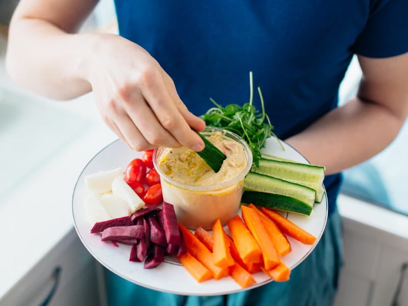 Make better snack choices with these healthy tips