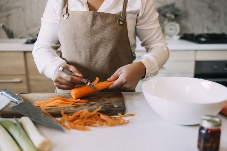 Carotenoids May Contribute to Lower Risk of Alzheimer&rsquo;s Disease