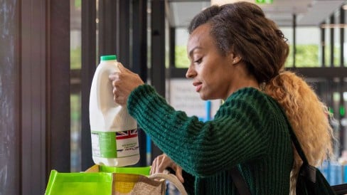 Food prices see first fall for two years as stores compete