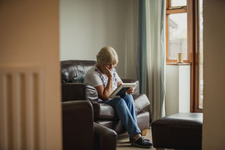 Loneliness Linked to Increased Parkinson&rsquo;s Disease Risk