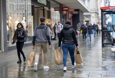 UK economy shrinks, testing BoE's resolve on rates