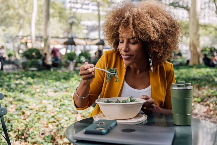 Vegan Diet Improves Heart Health, Aids in Weight Loss