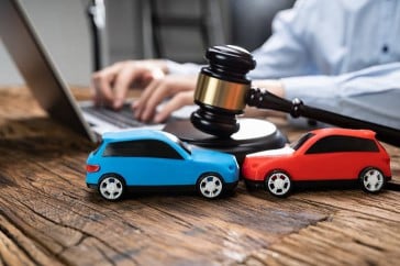 Tips for Finding and Hiring a Personal Injury Lawyer for a Car Accident