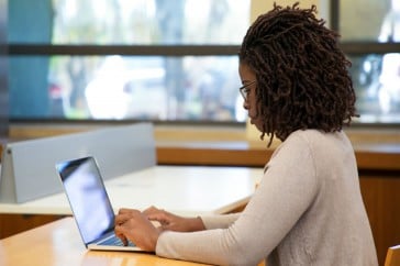 How to Select the Right Online Degree Program for Your Future