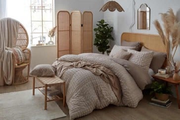 Top B&amp;amp;M Bed Choices for Your Home