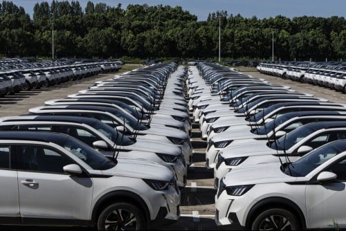 Dongfeng surges nearly 90 percent on restructuring