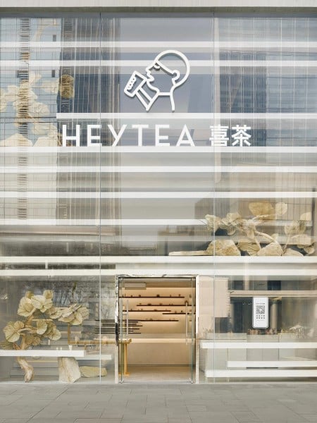 HeyTea freezes expansion amid price war, fierce competition