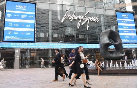 HK stocks recuperate with tech shares still gathering steam