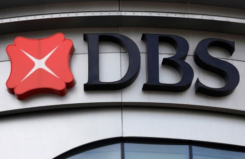 DBS chief sees job cuts of 4,000 temp staff as AI replaces roles