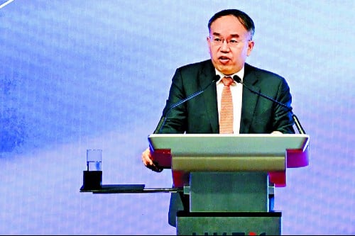 200 family offices target will be met, says Hui